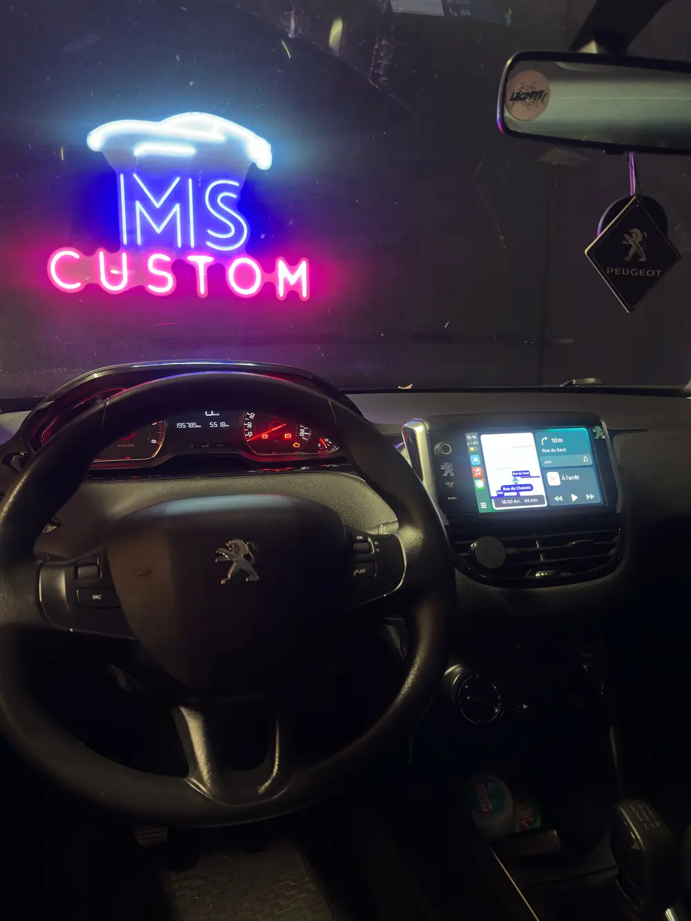 Peugeot 208 : CarPlay et Android Auto ajoutés sur l'écran tactile d'origine